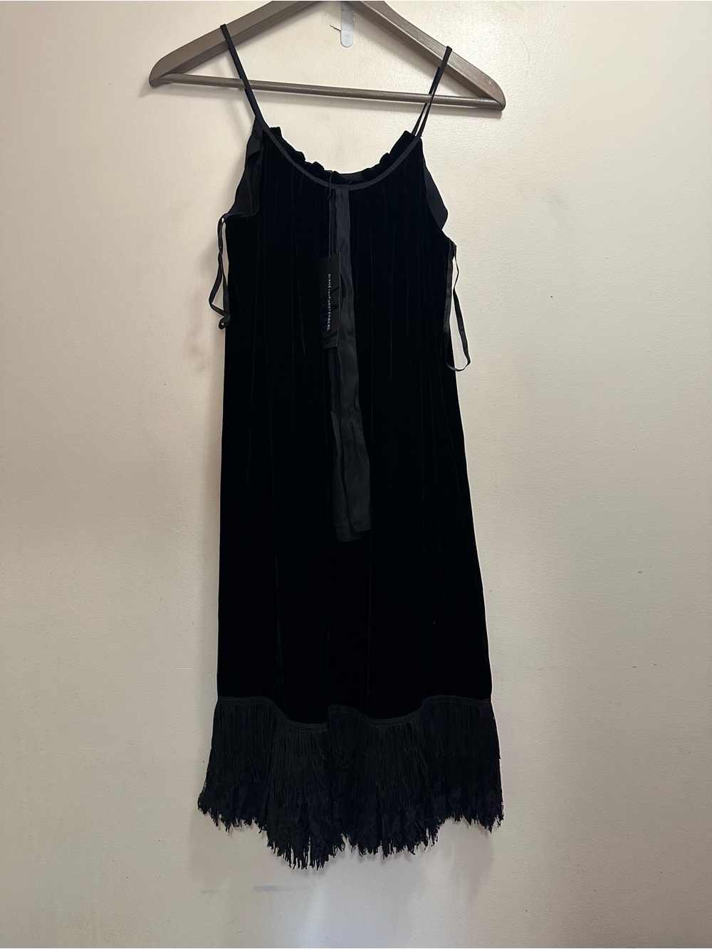 Diane Von Furstenberg Black Silk Velvet Flapper Slip Dress SZ 4 Fringe Lace Bow